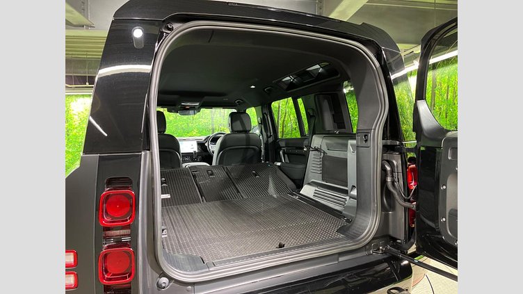 2023 認定中古車 Land Rover Defender 110 アイガーグレイ D300 AWD（AT） X-DYNAMIC SE
