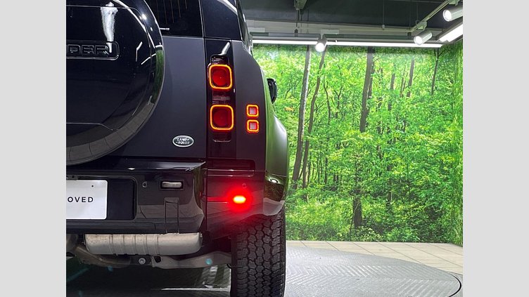 2023 認定中古車 Land Rover Defender 110 アイガーグレイ D300 AWD（AT） X-DYNAMIC SE
