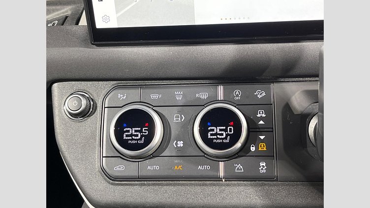 2023 認定中古車 Land Rover Defender 110 アイガーグレイ D300 AWD（AT） X-DYNAMIC SE