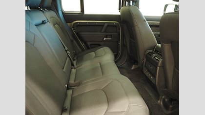 Defender 110 3