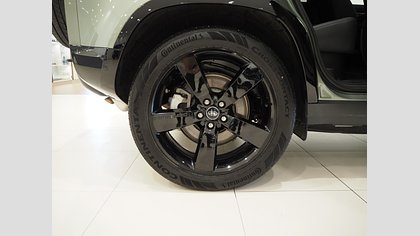 Defender 110 6