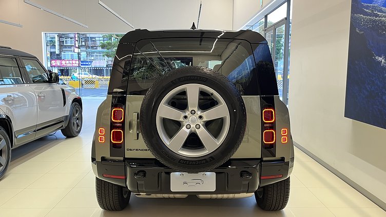 2025 新車 Land Rover Defender 110 (1DJ) 盤古大陸綠 Pangea Green D300  輕油電混合 X-Dynamic HSE