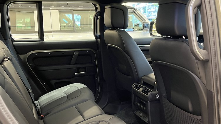 2025 新車 Land Rover Defender 110 (1DJ) 盤古大陸綠 Pangea Green D300  輕油電混合 X-Dynamic HSE