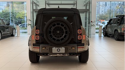 Defender OCTA 6