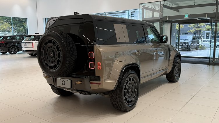 2025 新車 Land Rover Defender OCTA (1KM) Petra Copper 佩特拉銅 P635 汽油 V8 輕油電混合 OCTA