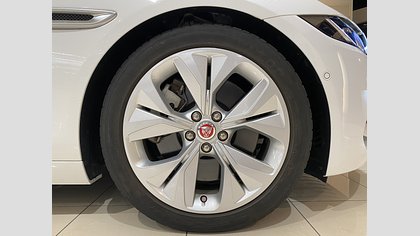 XE 8