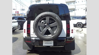 Defender 110 8