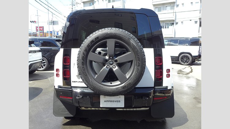 2025 認定中古車 Land Rover Defender 110 フジホワイト D350 ディーゼルマイルドハイブリッド X-Dynamic HSE