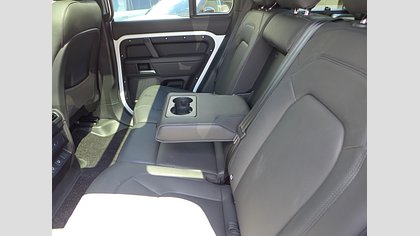 Defender 110 42