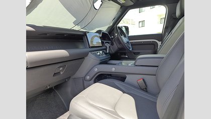 Defender 110 34