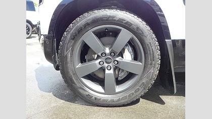 Defender 110 17