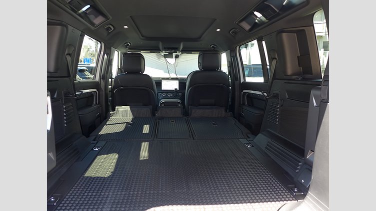 2025 認定中古車 Land Rover Defender 110 フジホワイト D350 ディーゼルマイルドハイブリッド X-Dynamic HSE