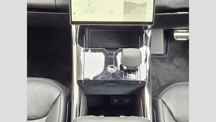 2023 認定中古車 Land Rover Range Rover Sport フィレンツェレッド D300マイルドハイブリッド スタンダードホイールベース Dynamic SE