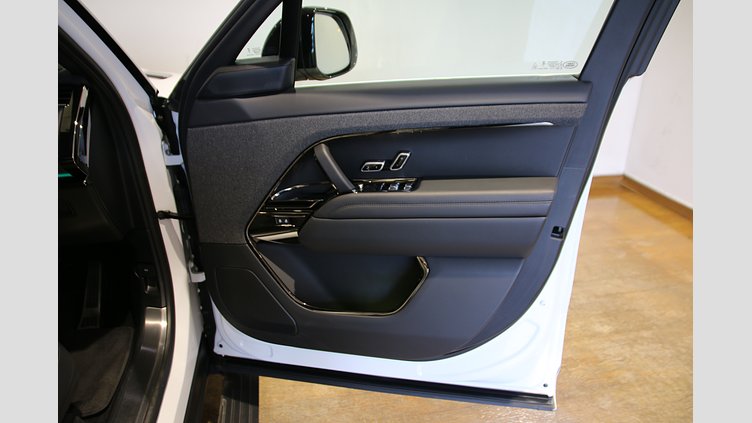2023 認定中古車 Land Rover Range Rover Sport フジホワイト D300マイルドハイブリッド Dynamic HSE