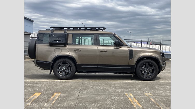 2025 認定中古車 Land Rover Defender 130 ゴンドワナストーン D350 ディーゼルマイルドハイブリッド X-Dynamic SE