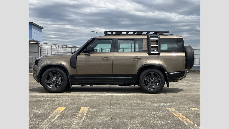 2025 認定中古車 Land Rover Defender 130 ゴンドワナストーン D350 ディーゼルマイルドハイブリッド X-Dynamic SE