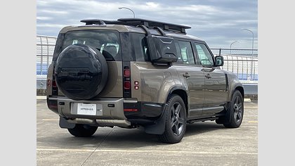 Defender 130 5