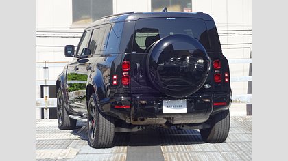 Defender 110 1
