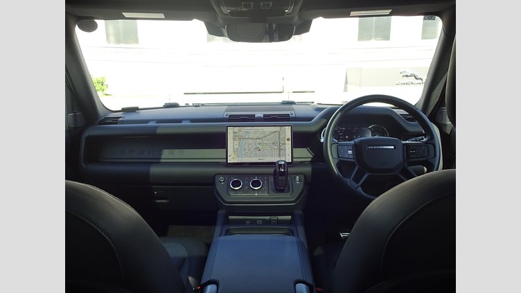 2023 認定中古車 Land Rover Defender 110 サントリーニブラック D300 AWD（AT） X-DYNAMIC HSE