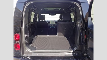 Defender 110 19