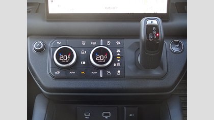 Defender 110 27