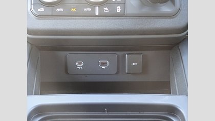 Defender 110 28