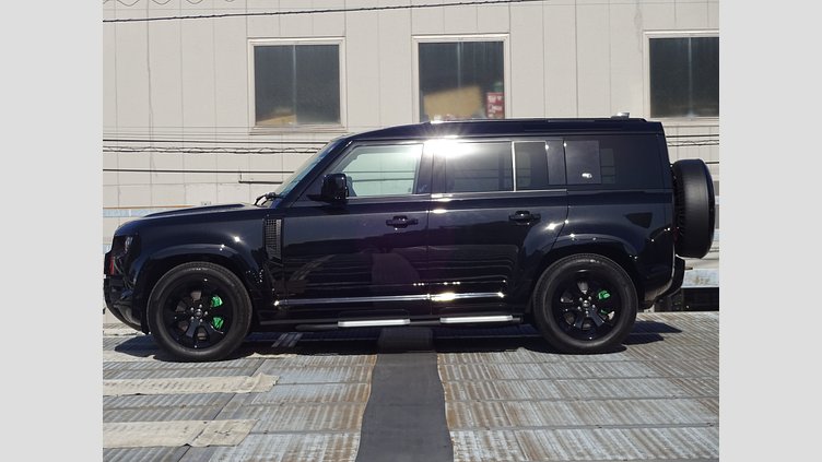 2023 認定中古車 Land Rover Defender 110 サントリーニブラック D300 AWD（AT） X-DYNAMIC HSE