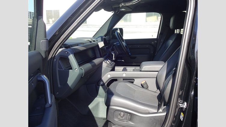 2023 認定中古車 Land Rover Defender 110 サントリーニブラック D300 AWD（AT） X-DYNAMIC HSE
