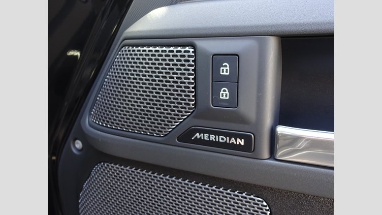 2023 認定中古車 Land Rover Defender 110 サントリーニブラック D300 AWD（AT） X-DYNAMIC HSE