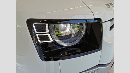Defender 110 9