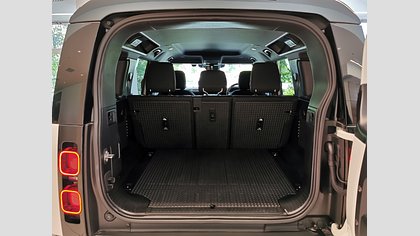 Defender 110 14