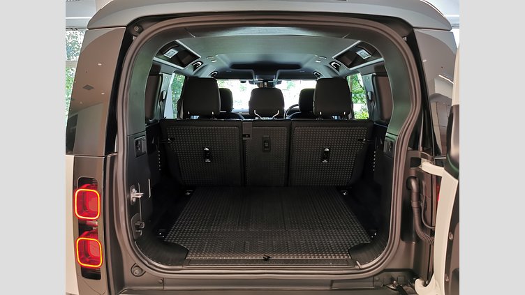 2021 認定中古車 Land Rover Defender 110 フジホワイト P300 AWD（AT） スタンダード