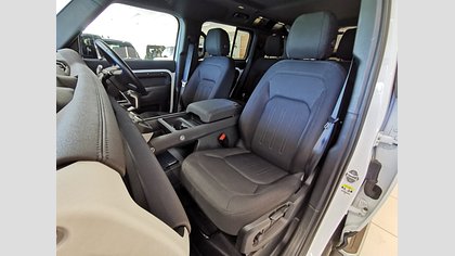Defender 110 2