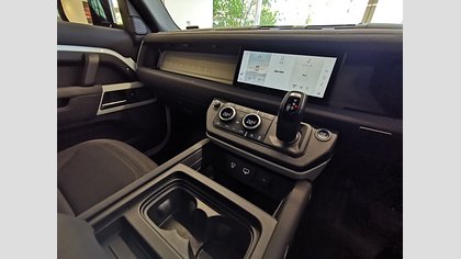 Defender 110 31