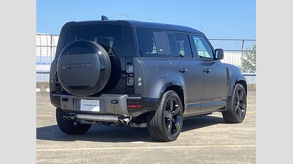 Defender 110 5