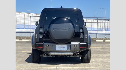 Defender 110 6