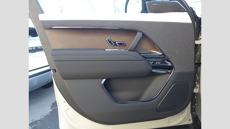 2023 認定中古車 Land Rover Range Rover Sport ボラスコグレイ 3.0リッター6気筒300PSターボチャージドディーゼルMHEV（オートマチック） DYNAMIC S