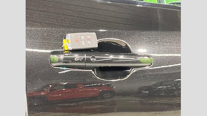 E-Pace 8