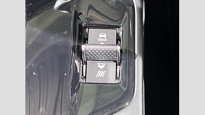 E-Pace 35