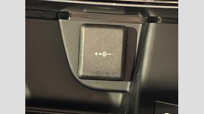 E-Pace 38