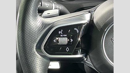 E-Pace 40