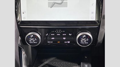 E-Pace 52