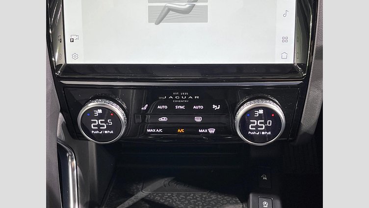 2022 認定中古車 Jaguar E-Pace フジホワイト P250 AWD（オートマチック） R-DYNAMIC SE