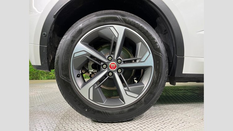2022 認定中古車 Jaguar E-Pace フジホワイト P250 AWD（オートマチック） R-DYNAMIC SE