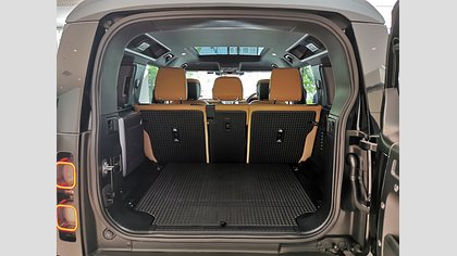 Defender 110 14