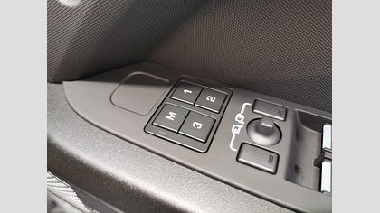 Defender 110 31