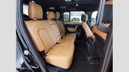 Defender 110 4