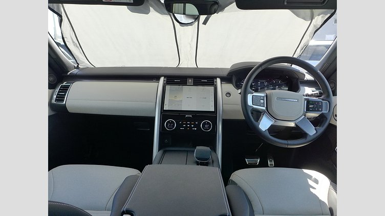 2024 認定中古車 Land Rover Discovery アイガーグレイ D300マイルドハイブリッド（ディーゼル） スタンダードホイールベース Metropolitan Edition