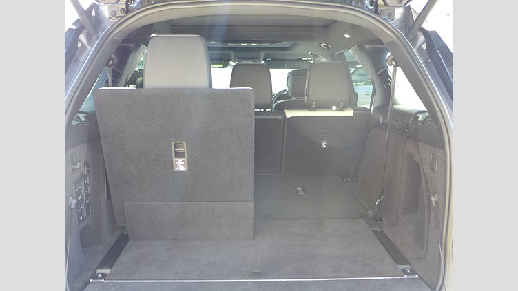 2024 認定中古車 Land Rover Discovery アイガーグレイ D300マイルドハイブリッド（ディーゼル） スタンダードホイールベース Metropolitan Edition