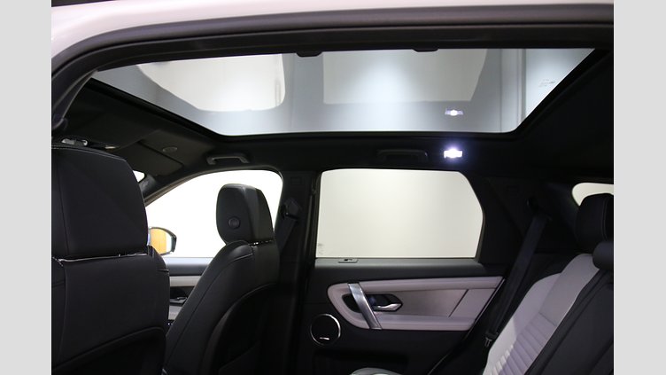 2025 認定中古車 Land Rover Discovery Sport フジホワイト プラグインハイブリッド（ガソリン） Dynamic HSE